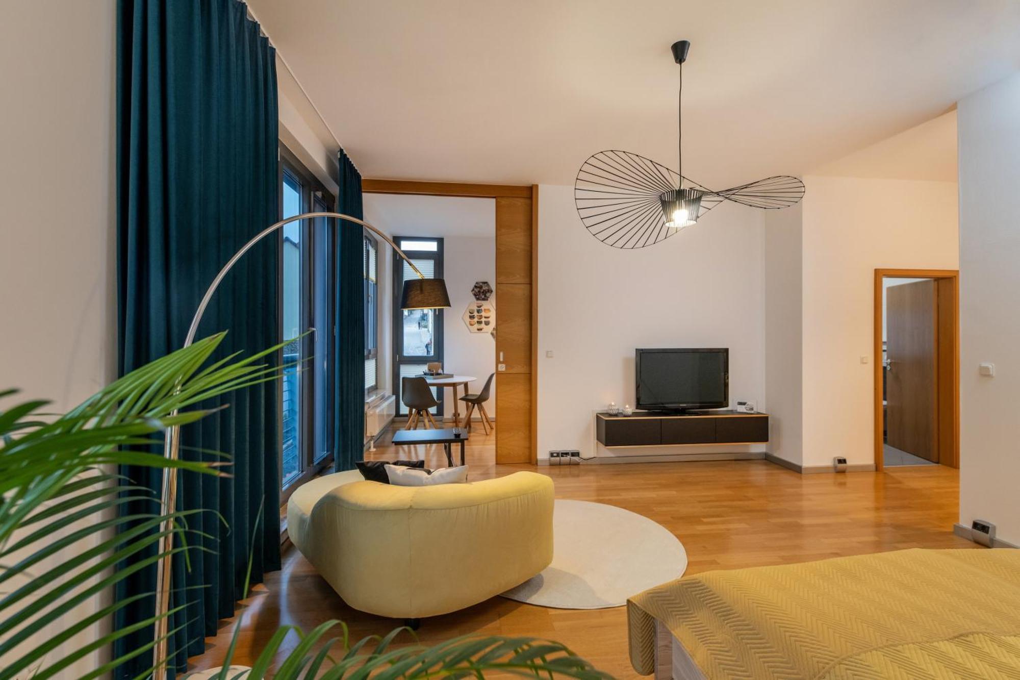 Easylife - Apartment Retro Άιζεναχ Εξωτερικό φωτογραφία